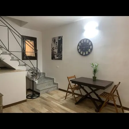 Al Rifugio Della Stazione Lägenhet *